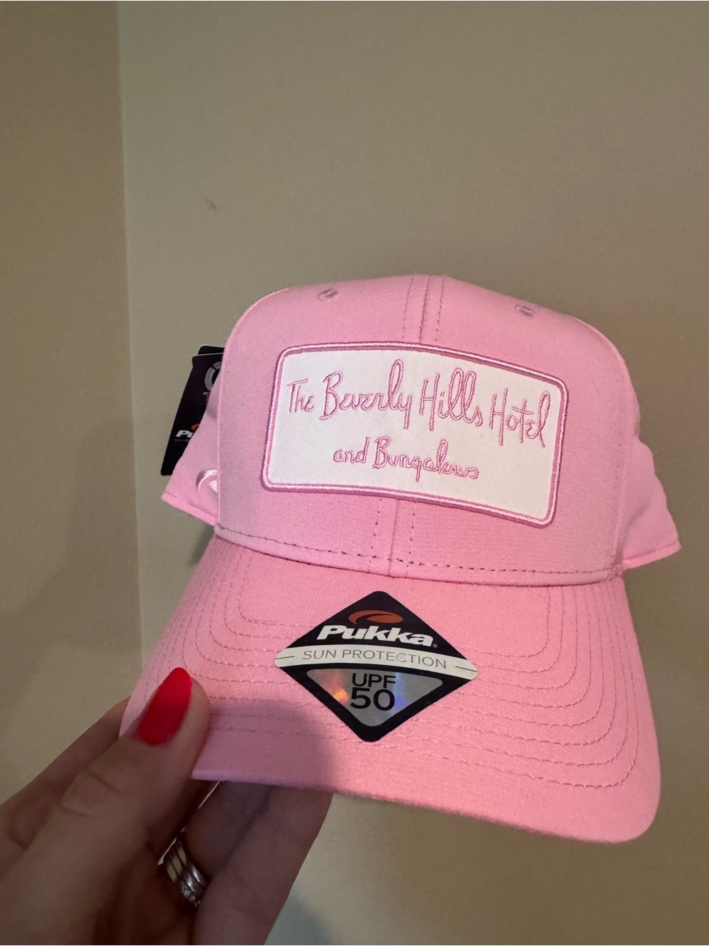 NWT The Beverly Hills Hotel Pink Women’s Baseball Cap -